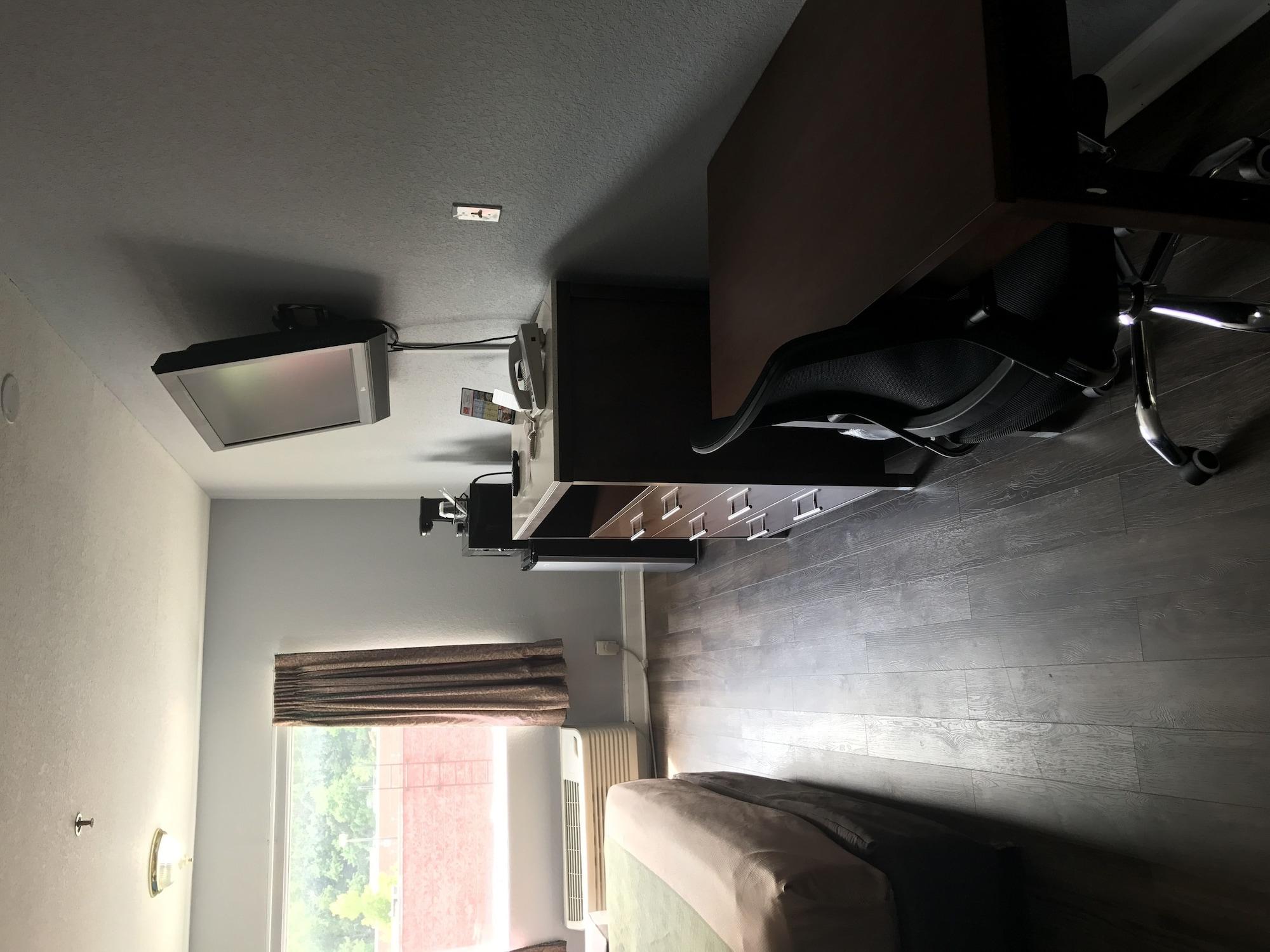 Econo Lodge Inn & Suites I-64 & Us 13 Virginia Beach Eksteriør bilde