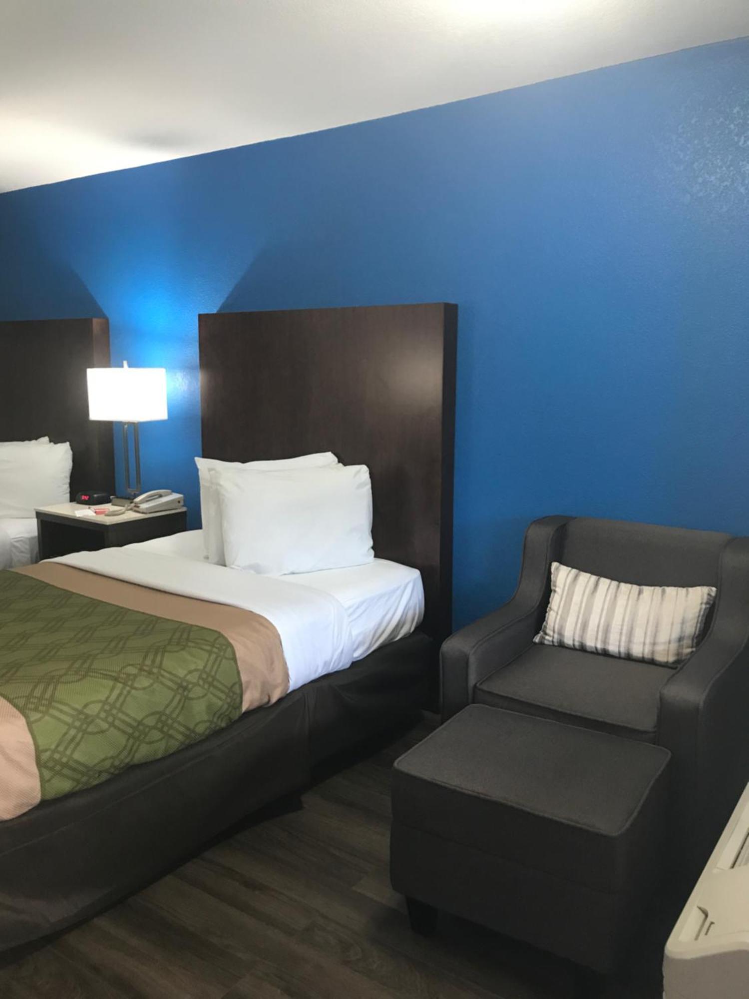 Econo Lodge Inn & Suites I-64 & Us 13 Virginia Beach Eksteriør bilde