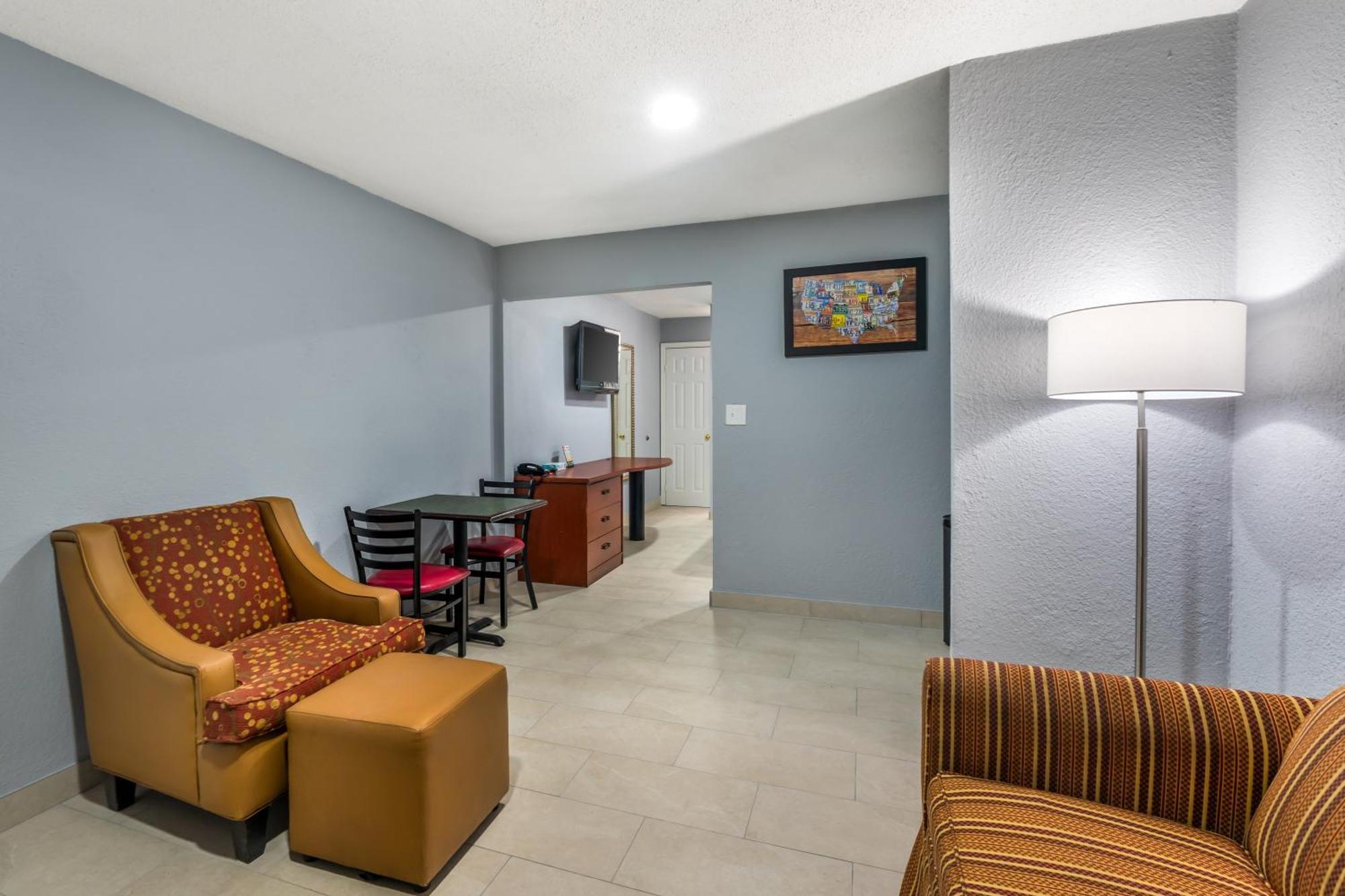 Econo Lodge Inn & Suites I-64 & Us 13 Virginia Beach Eksteriør bilde