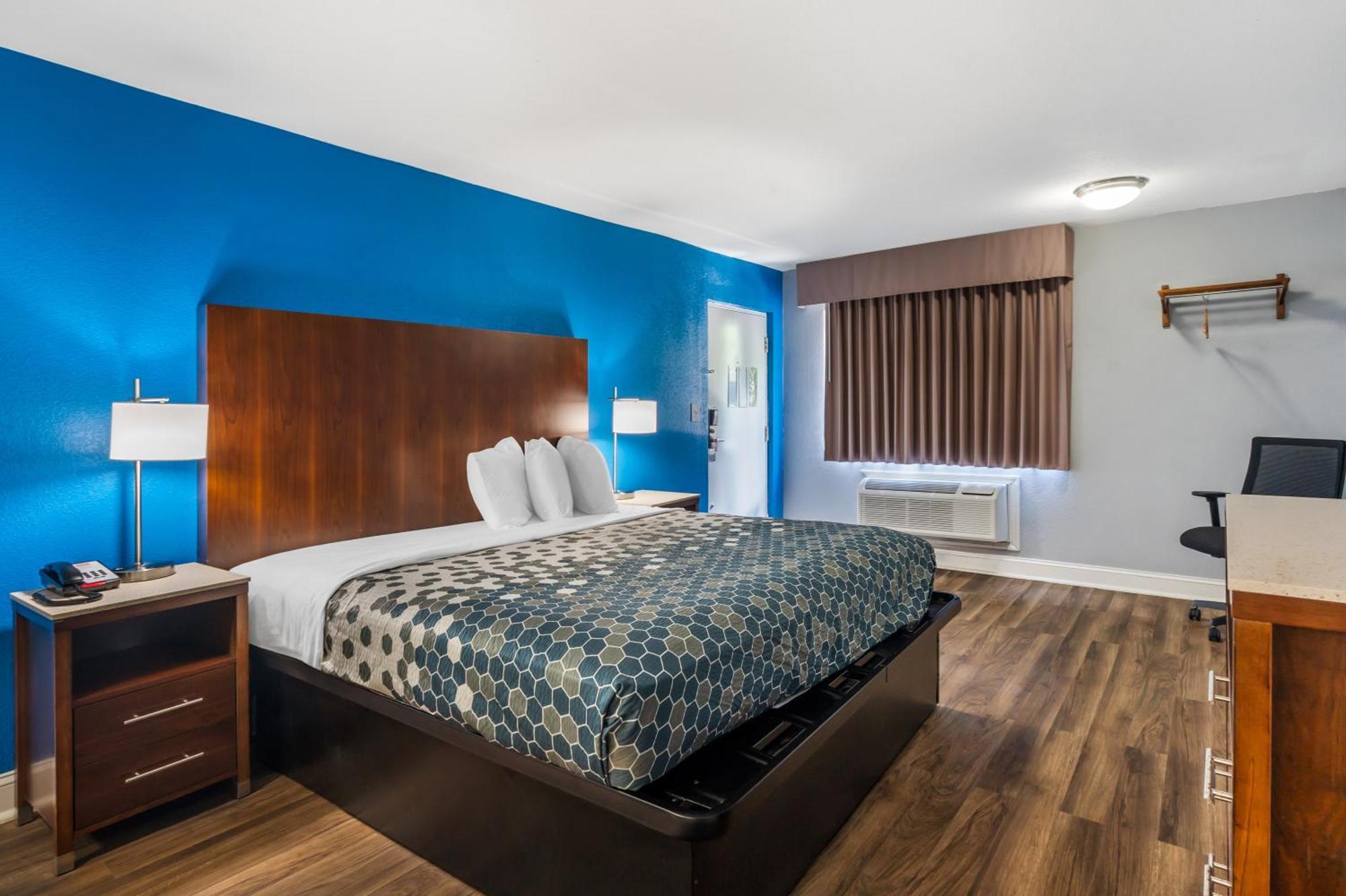 Econo Lodge Inn & Suites I-64 & Us 13 Virginia Beach Eksteriør bilde
